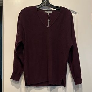 Neiman Marcus cashmere xs v neck burgundy sweater